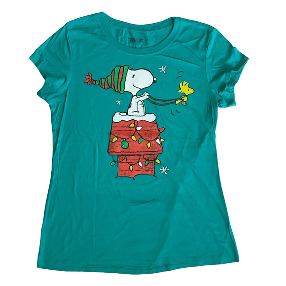 Tops - Women Snoopy T-Shirt Brand New
